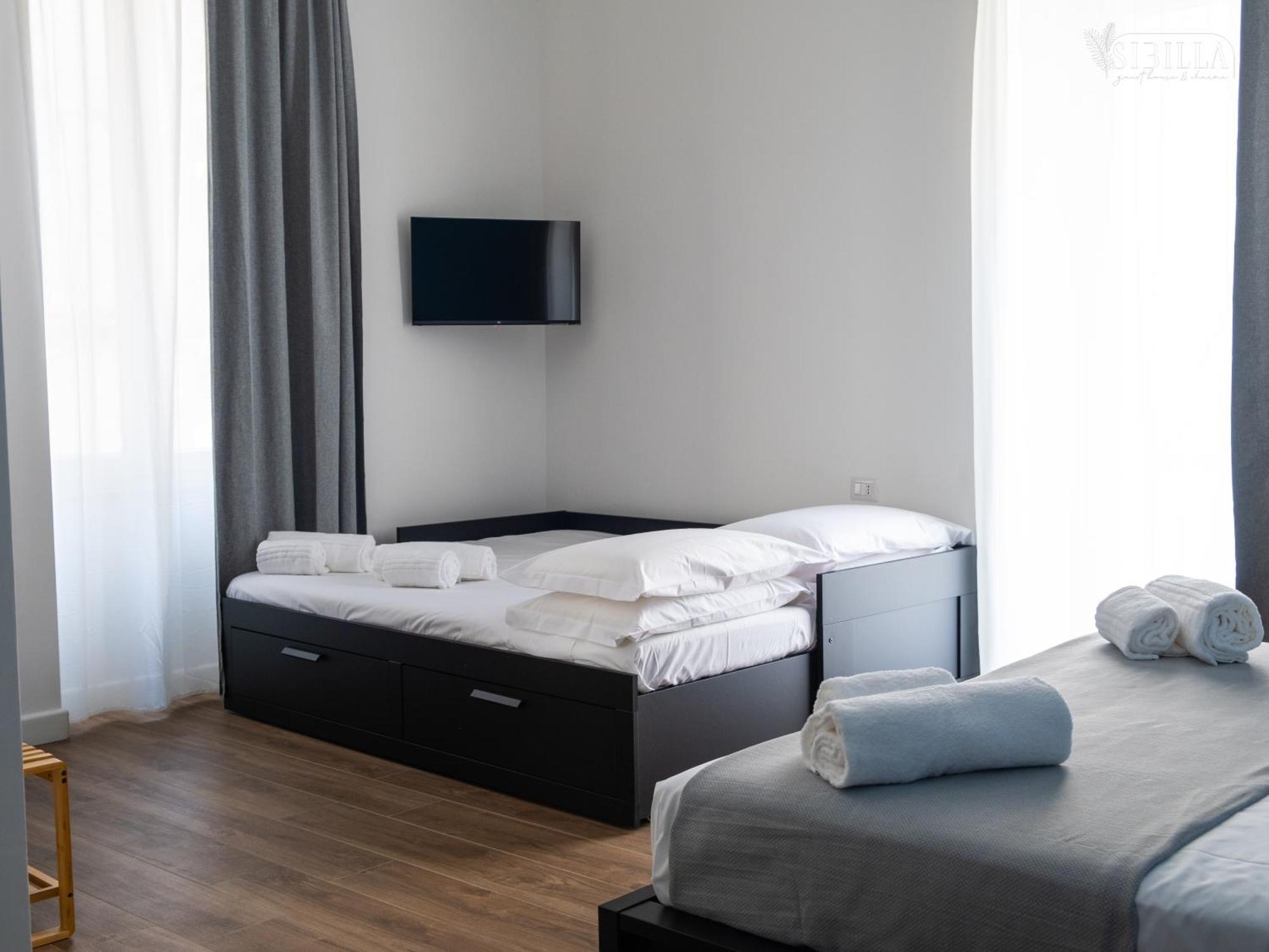 Sibilla Guest House & Charme Naples Extérieur photo